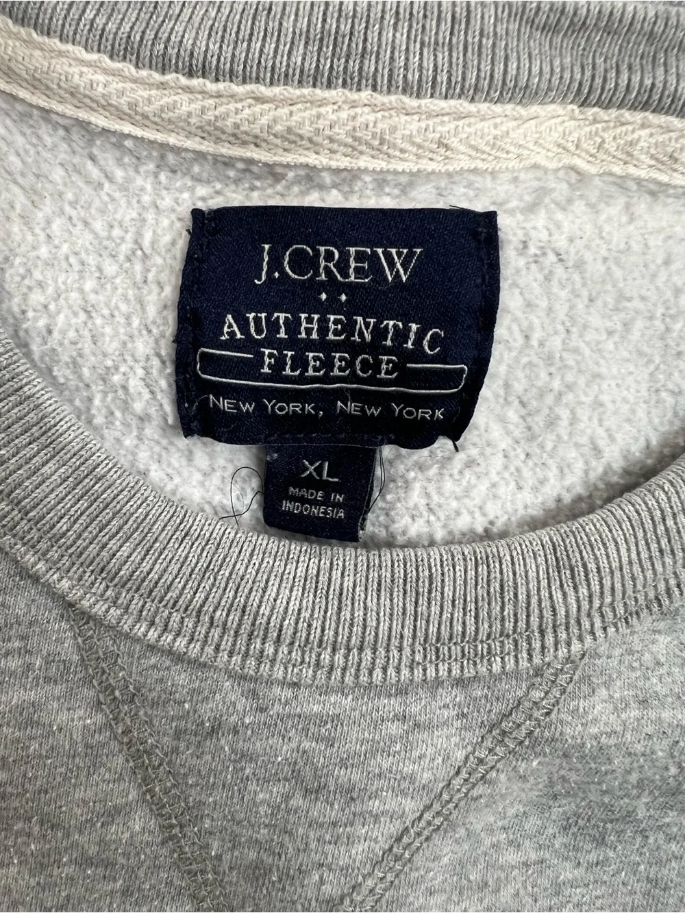 J. Crew Gray Crewneck Sweatshirt with Pointer Motif XL